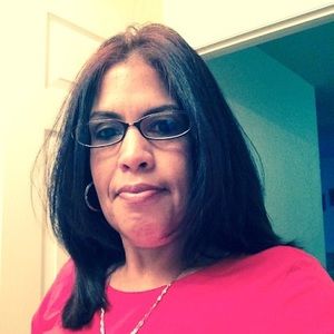 Meet your Posher, Yolanda